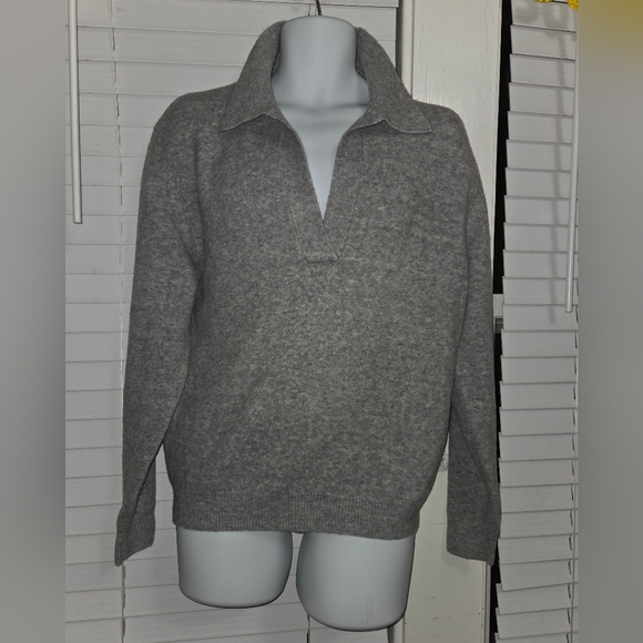 White House Black Market WOMENS Gray Cozy Polo V-Neck Sweater EUC Size L - Picture 2 of 13